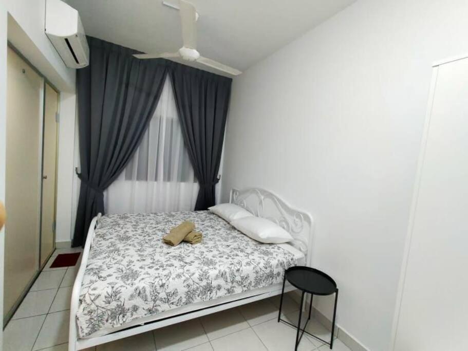 Ss Condostay Residensi Lili, Nilai Nearby Klia, Usim - Infinity Pool, Wifi, Smart Tv Ngoại thất bức ảnh