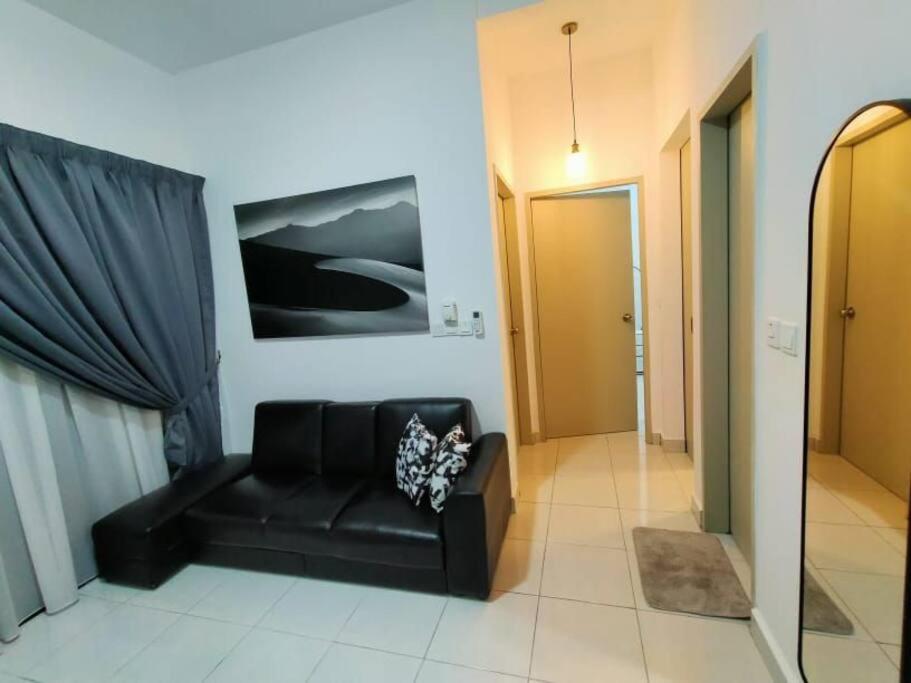 Ss Condostay Residensi Lili, Nilai Nearby Klia, Usim - Infinity Pool, Wifi, Smart Tv Ngoại thất bức ảnh